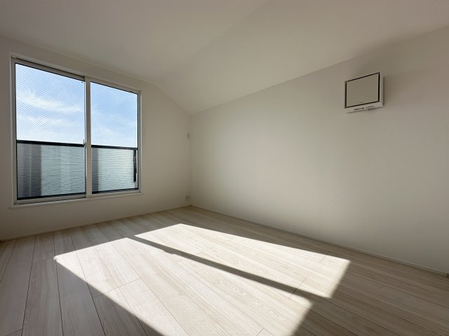 神戸市垂水区霞ヶ丘3丁目新築戸建の洋室