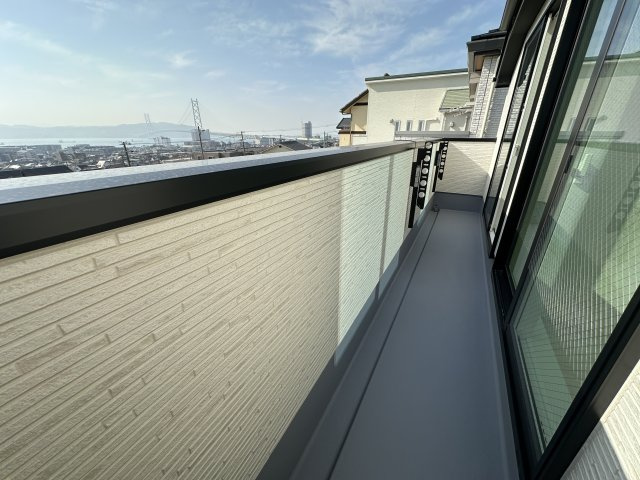 神戸市垂水区霞ヶ丘3丁目新築戸建のバルコニー