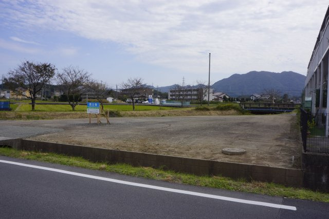 斐川町富村　売土地　建築条件無し　約137坪！の外観