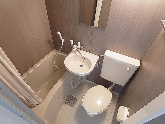 ときわ下三条レクランの浴室|ユニットバスも綺麗に仕上がっています