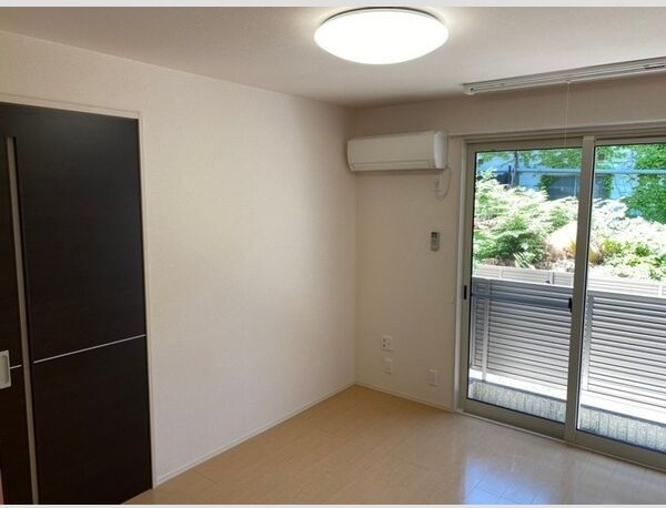 フラットアイランドの居間・リビング