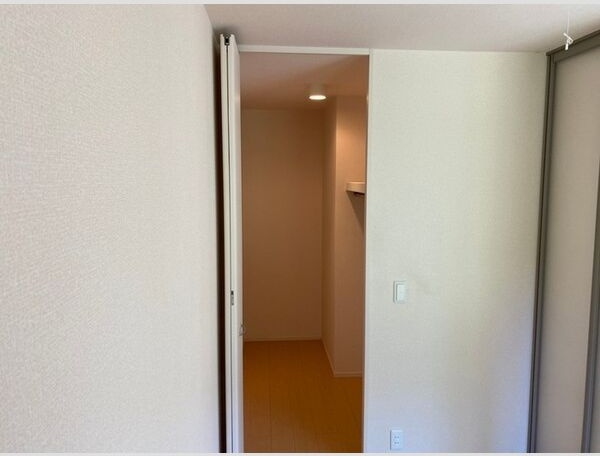 フラットアイランドの収納