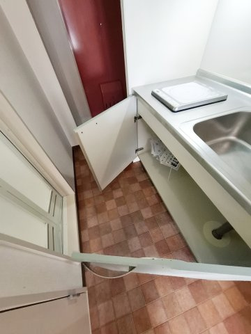 コート・サラ2のキッチン|キッチン収納もしっかり　