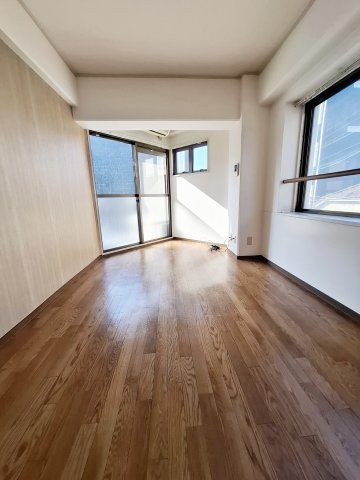 コート・サラ2の居間・リビング