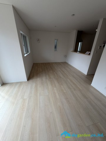 平塚市四之宮第27　新築戸建　全2棟1号棟の居間・リビング