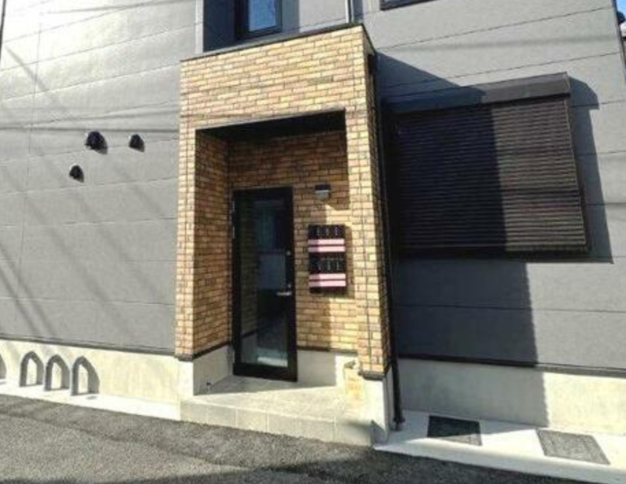 Glanz野方（グランツ野方）のエントランス