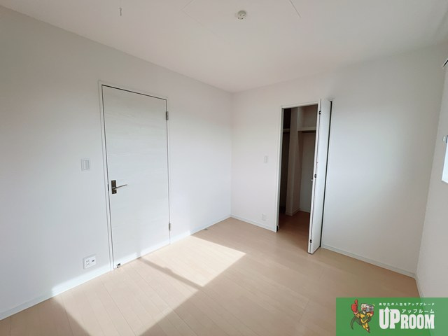 新町２－４９ＫＯＤＡＴＥＸⅣＢのセキュリティ|カラーテレビモニターホンがあり、訪問者の確認ができ便利です。