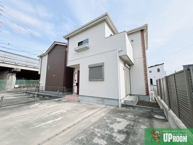 新町２－４９ＫＯＤＡＴＥＸⅣＢの駐車場|並列2台無料駐車場付きです。