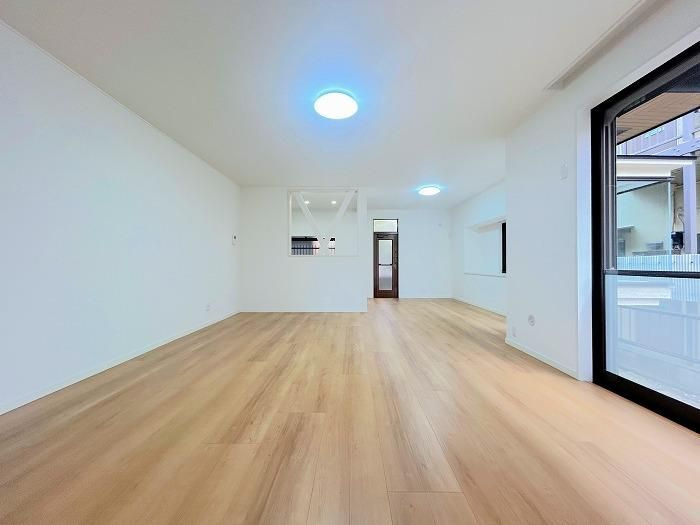 所沢市若狭3丁目　中古戸建の居間・リビング