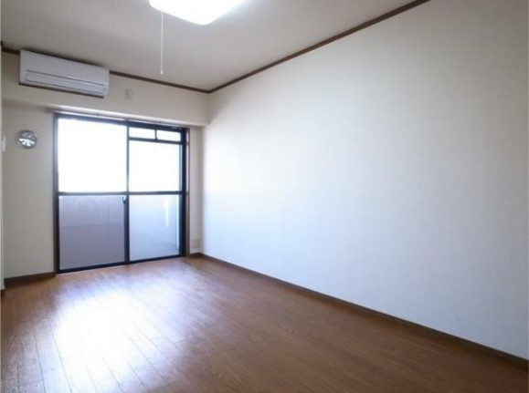 ジョイコートMの居間・リビング