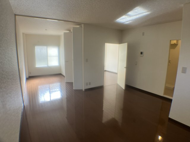 バレー中浦和の寝室