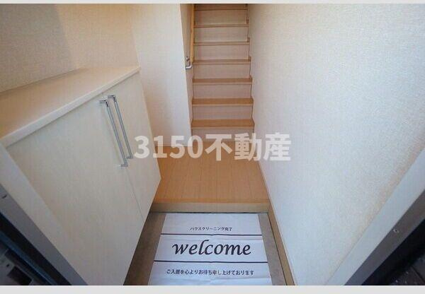 ルーエ岐南　Aの玄関