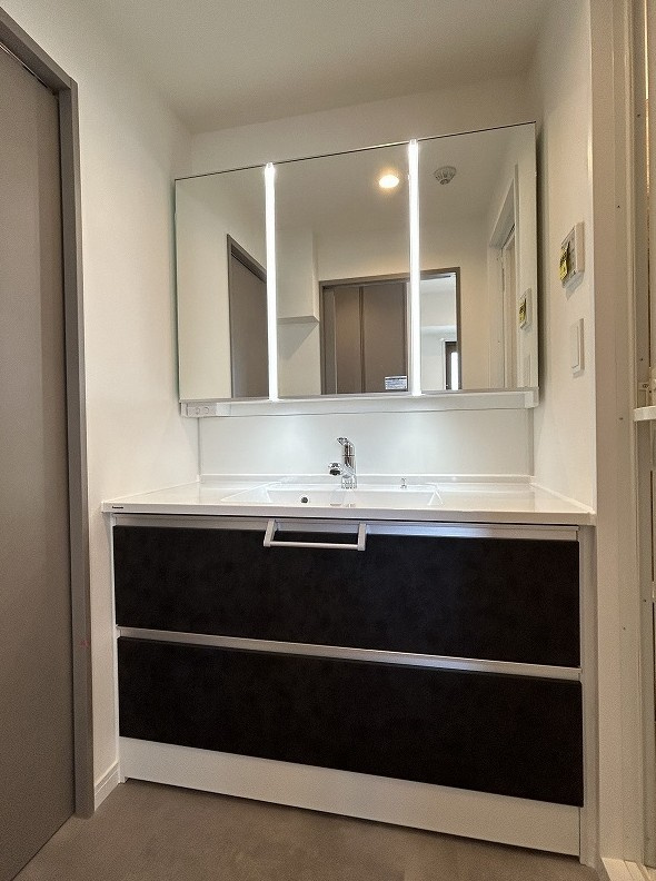 【独立洗面台】