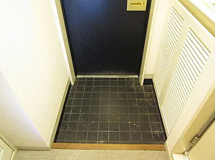 グローリア初穂千駄木・ヴェルデ千駄木の玄関