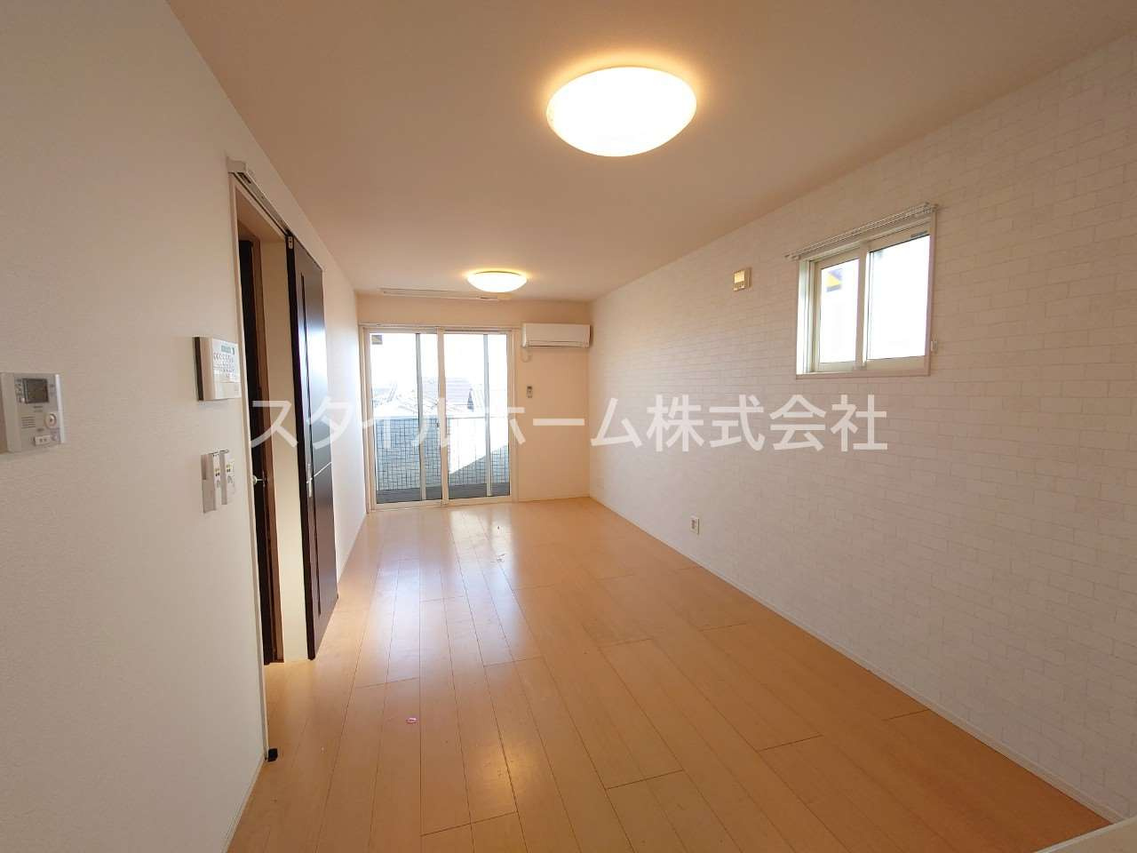 カーサ　メディオの居間・リビング