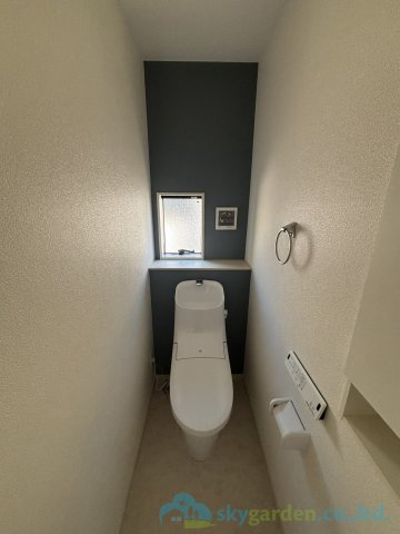 平塚市東中原2丁目　中古戸建のトイレ