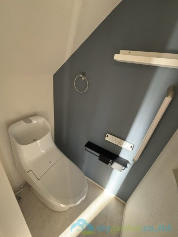 平塚市東中原2丁目　中古戸建のトイレ