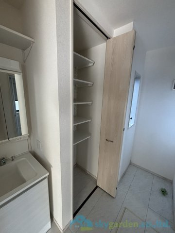 平塚市東中原2丁目　中古戸建の収納