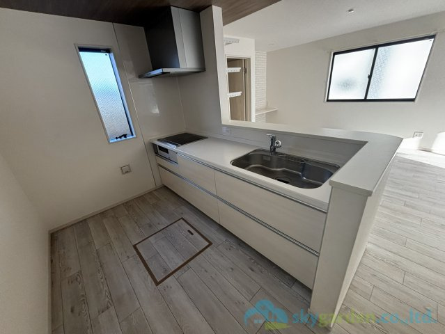 平塚市東中原2丁目　中古戸建のキッチン