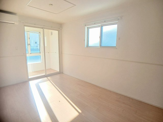 シエーナＢの居間・リビング