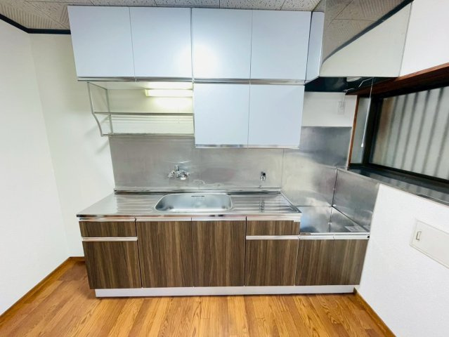 狭山市狭山台1丁目　中古戸建のキッチン|1/30　撮影