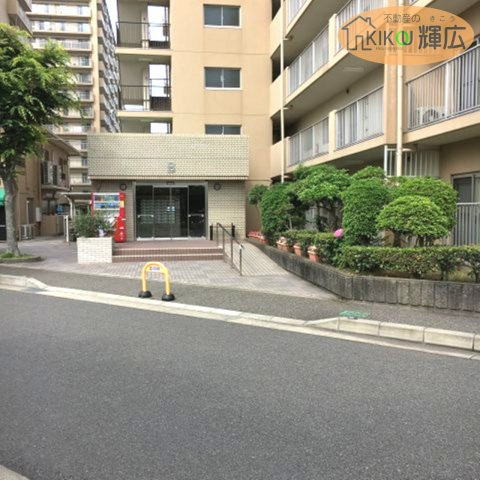 加古川グリーンシティB棟　　2階のエントランス