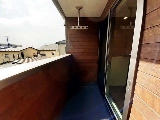 ロイヤルパーク東上野のバルコニー