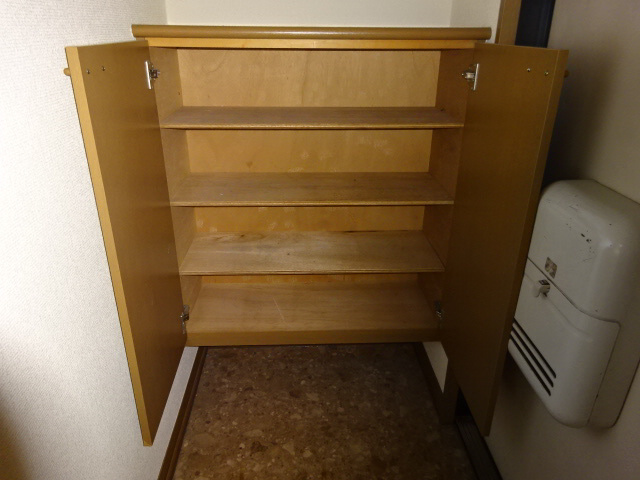 セジュール清水 Ａ棟の玄関