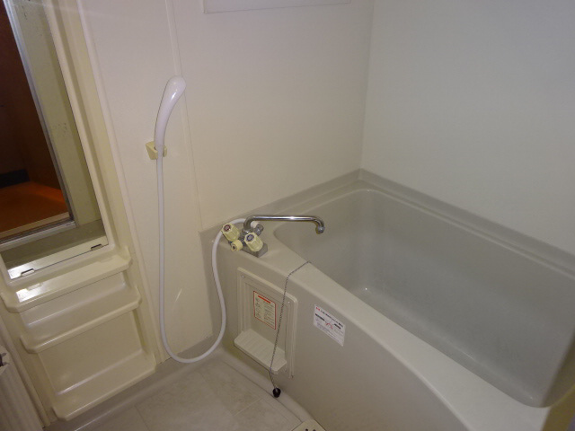 セジュール清水 Ａ棟の浴室