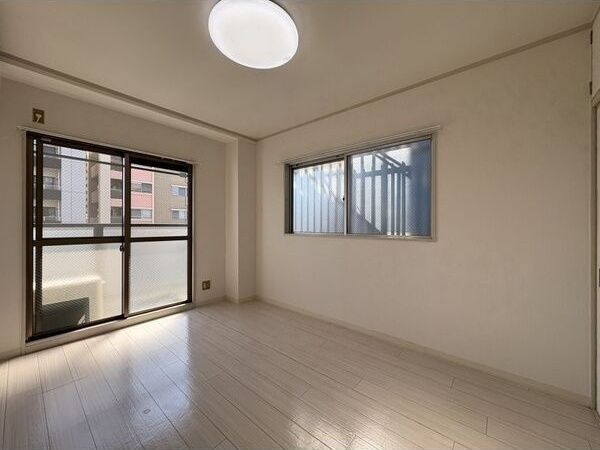 I　Cube玉造の洋室