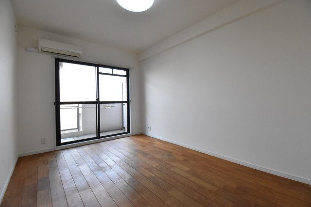 フレンドシップ1の居間・リビング