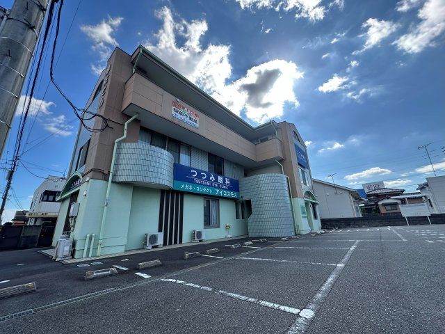 厚花ビルの外観