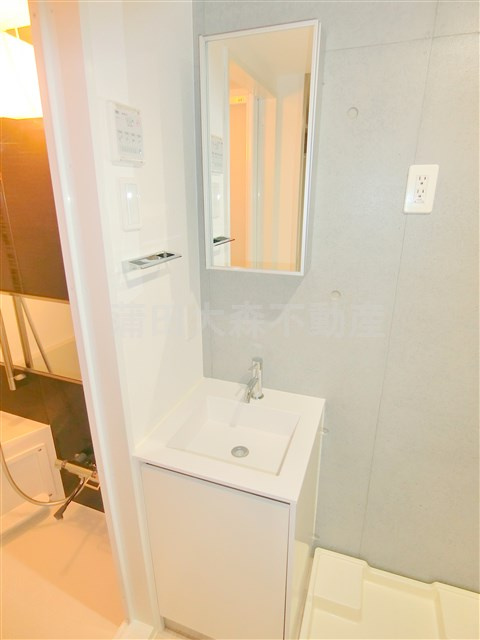 ヴァンテジオ蒲田の洗面所|洗面脱衣所　独立洗面台