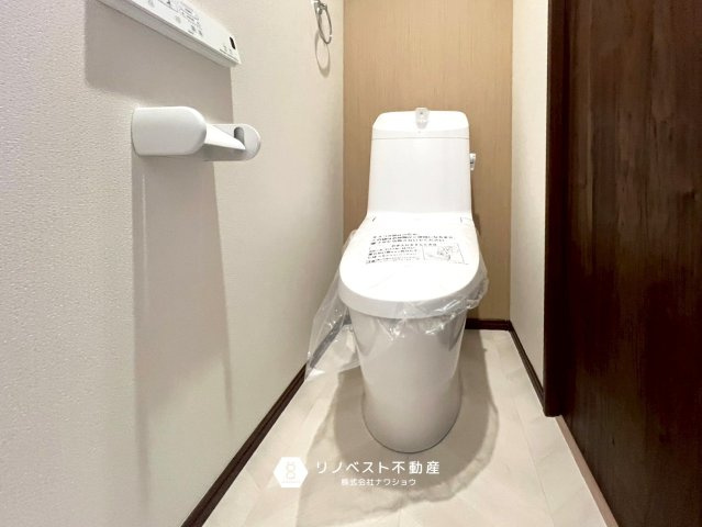 東大阪市日下町8丁目戸建のトイレ|清潔感あふれるトイレで誰もが快適にご使用いただけます◎