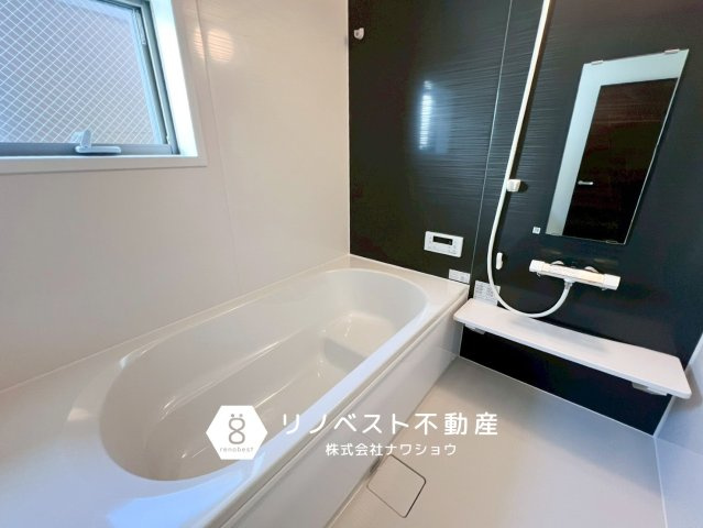 東大阪市永和３丁目の浴室|広々としたバスタブで足を伸ばしてリラックスして頂けます♪