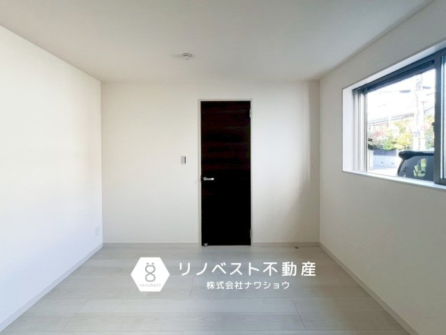 東大阪市永和３丁目の洋室|1階のストレージルームは収納としてや趣味部屋、書斎としてもご活用頂けます！