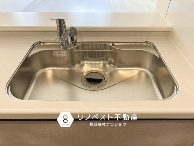 東大阪市永和３丁目のキッチン|食器用スポンジを置く場所もあるので便利ですね！