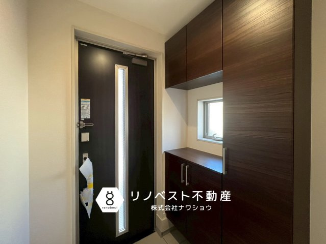 東大阪市永和３丁目の玄関|玄関にシューズボックスがあるのでスッキリとした玄関周りになりますね！
