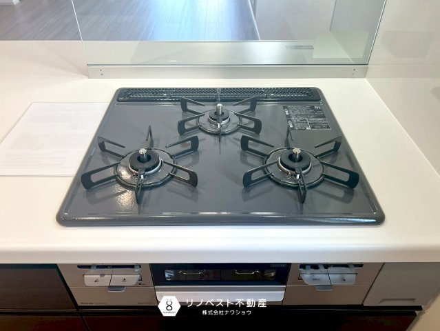 東大阪市第1豊浦町のキッチン|3口コンロなのでまとめて調理することができます！