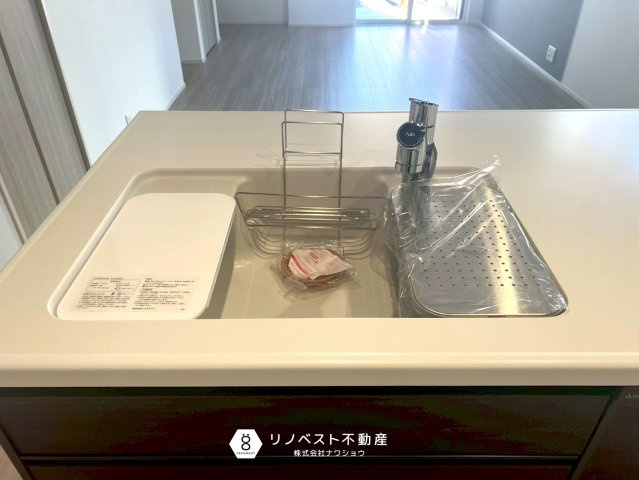 東大阪市第1豊浦町の設備|広々としたシンクでまな板を置ける場所もあるので有効的な使い方ができますね！