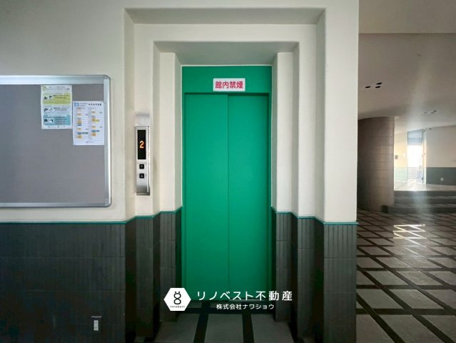 ディオフェルティ石切のその他共用部分|エレベーターも完備！オシャレなエントランスですね！
