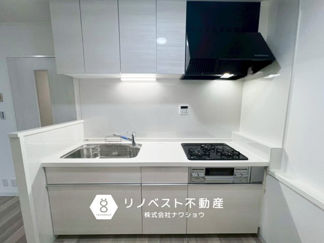 若江岩田スカイハイツの浴室|シンプルな浴室です。追い焚き機能完備。