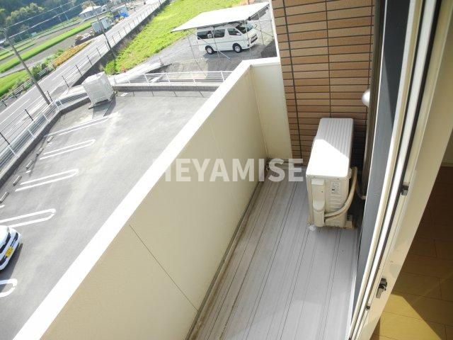 エアリーヒルズ弐番館のバルコニー|※室内画像は類似物件のもの
