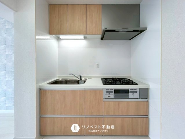 フォルム石切さくら坂のキッチン|3口コンロがあるのでまとめて調理することができ効率も上がりますね！