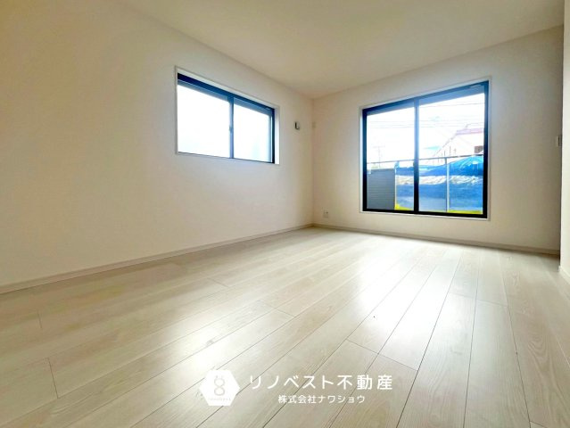 東大阪市日下町7丁目の洋室|約6.25帖の洋室。お好みのレイアウトをお楽しみください♪