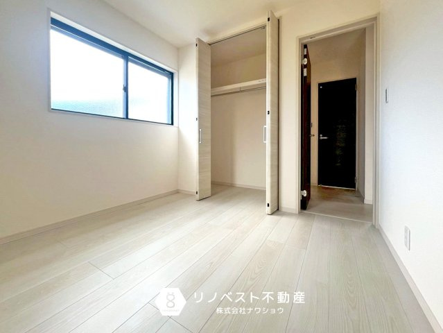 東大阪市日下町7丁目の和室|リビングと隣接している和室です◎子供部屋に良いですね♪