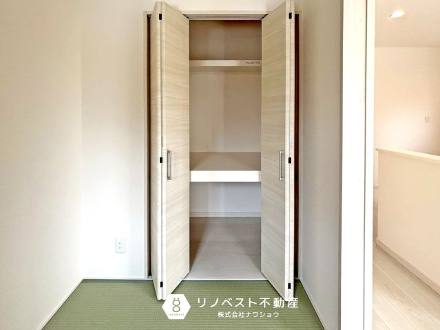 東大阪市日下町7丁目の収納|大容量のシューズボックスで家族の多い方も安心♪
