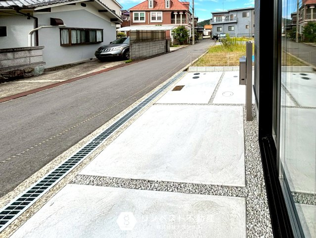東大阪市日下町7丁目の駐車場|駐輪できるスペースも有ります◎