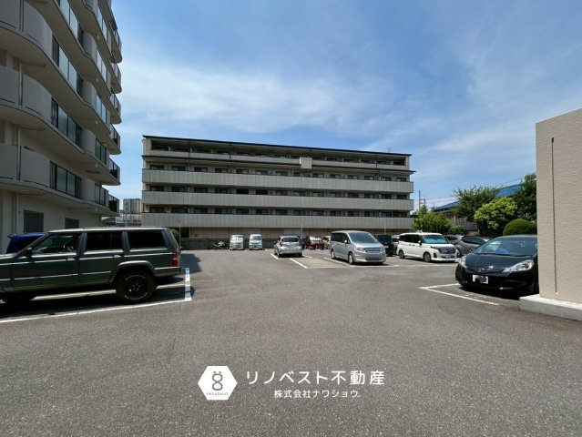 ハイム鴻池の駐車場|駐車場はありますが空き状況はご確認ください。