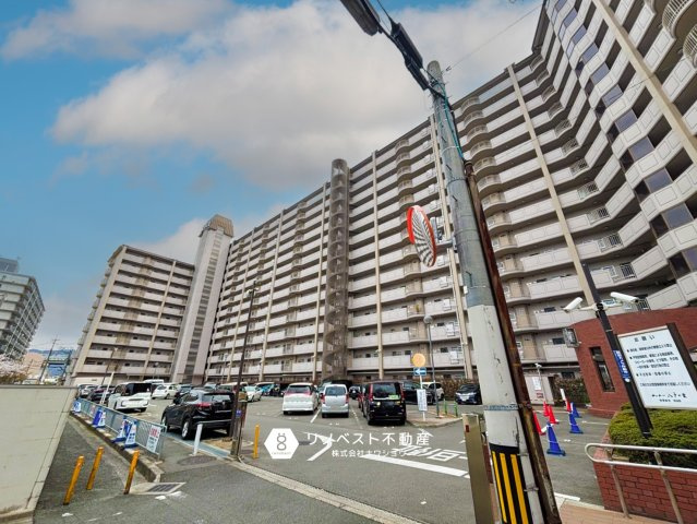 第一シャトー八戸の里の外観|14階建て全332戸の中古マンション1階部分！